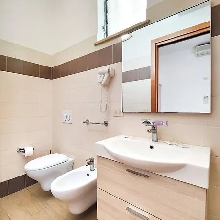 Szálloda Lea Completa 2*